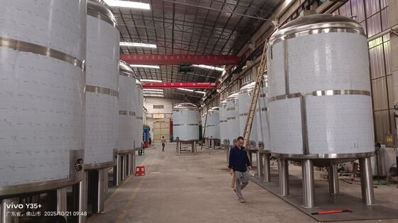 ถังเก็บน้ำสแตนเลสขนาด 1200mm X 1200mm X 1500mm สำหรับอุตสาหกรรมและเชิงพาณิชย์